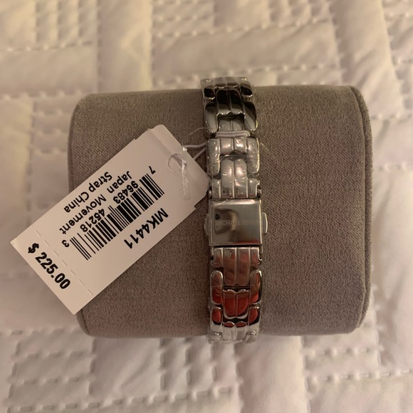 Michael Kors Minni Allie Quartz Crystal Stainless Steel with Rose Gold Watch - Picture 4 of 5